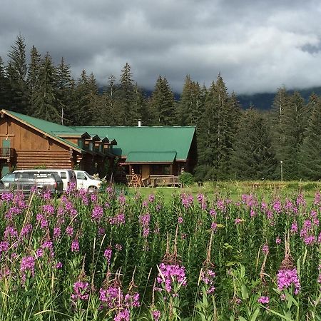 Bear Track Inn 古斯塔夫 外观 照片